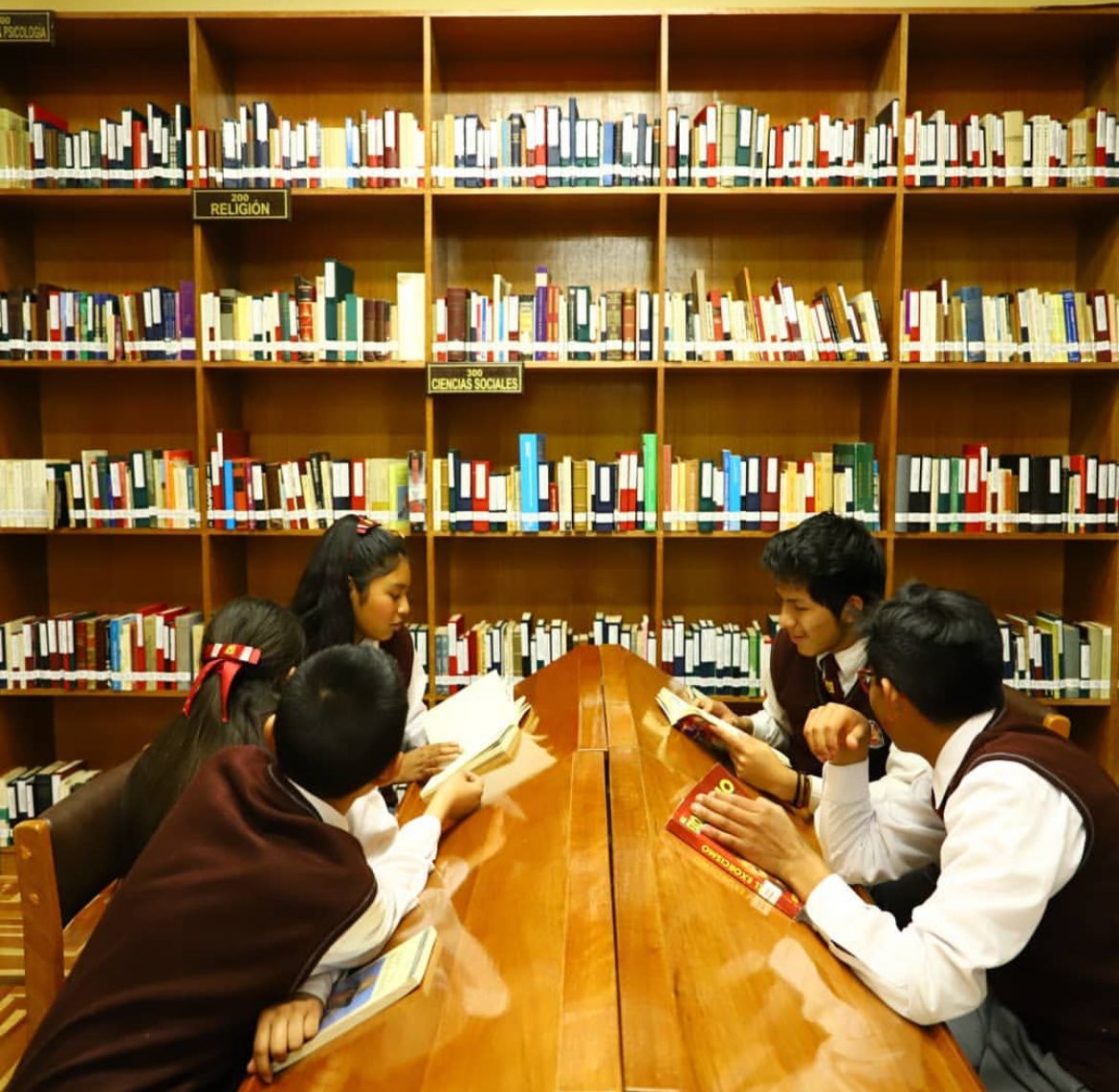 Biblioteca Municipal Cusco